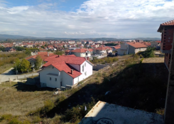 Продадени 6. парцели на „Караорман“ за домување во станбени куќи