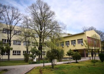 Нов стручен профил во СОУ „Јосиф Јосифовски“: Забен и фармацевтски техничар