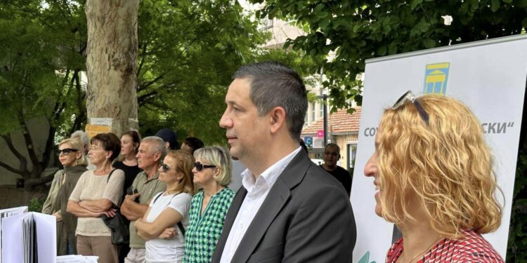 Презентација на младински идеи во рамки на вториот интерактивен карван „Комунити“