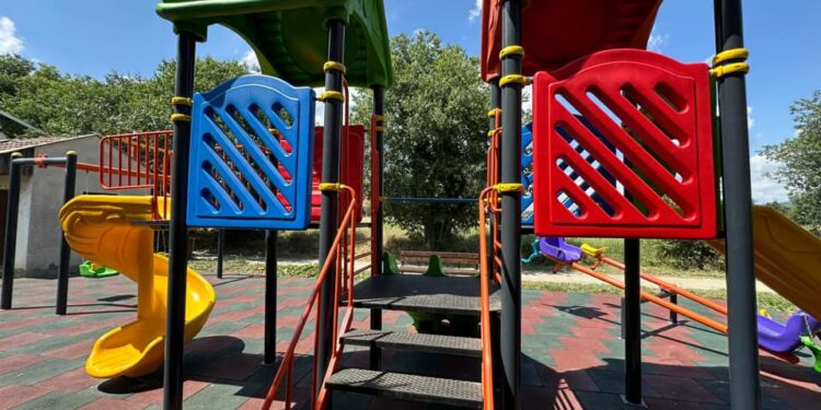 Шест новоизградени детски игралишта во населените места од општина Гевгелија