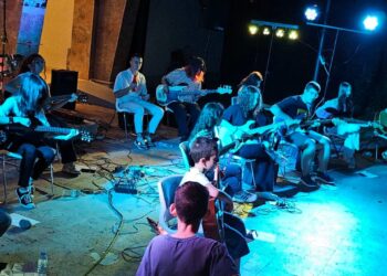 Успешен концертот на Школата за гитара