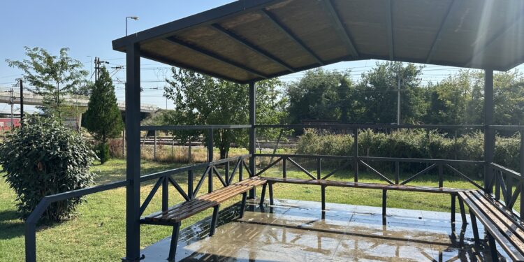 Поставен нов летниковец на паркот кај Железничка