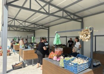 Предаден во употреба новиот пазар во Миравци