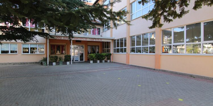 РЦОР- Гевгелија и ООУ „Крсте Мисирков“ реализираат Проект: „Уметност за едукација и пријателство“ во рамки на ReLOaD 2 Програмата за млади