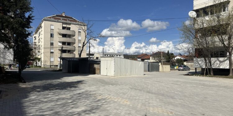 После партерното, следува хортикултурно уредување околу станбениот комплес „Сава Михајлов“