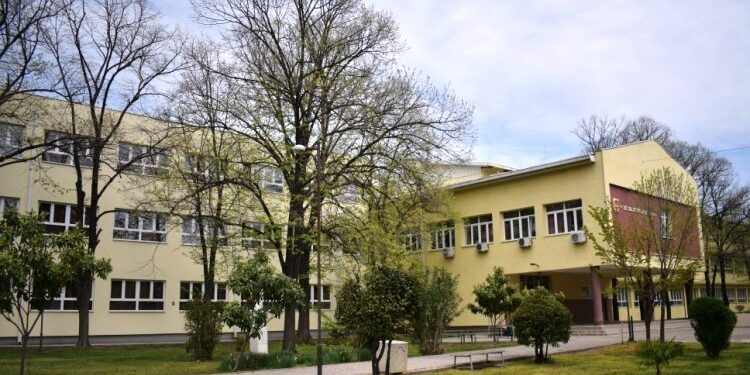 Слободни места за упис на 286 ученика во прва година во СОУ „Јосиф Јосифовски“