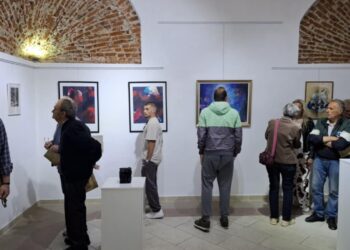 Отворена Годишната изложба на ДЛУГ