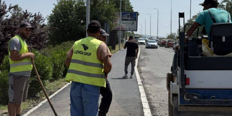 Влегува во завршна фаза реконструкцијата на натпатникот на влезот во Гевгелија