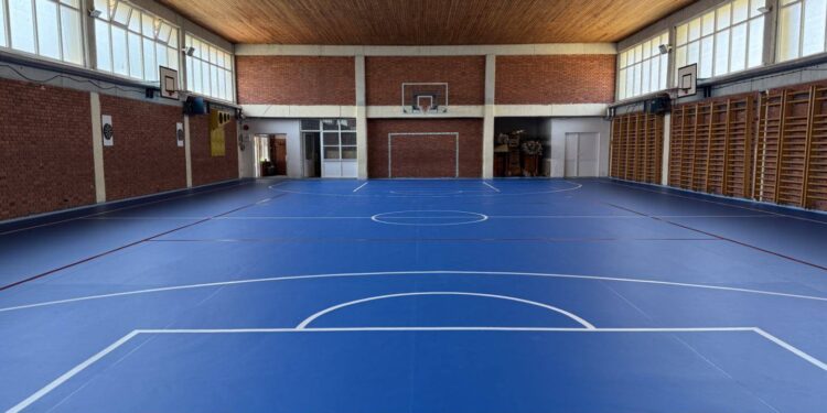 Реконструиран подот во спортската сала на ООУ „Владо Кантарџиев“- Гевгелија