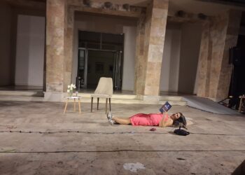 Mонодрамата „Прво лице еднина“- ехо на женските соништа и борби