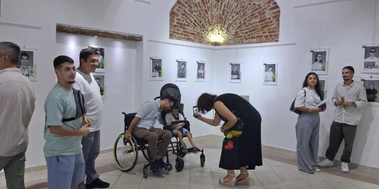 31 приказна за различноста- отворена во Гевгелија Изложбата „Живеј со стил – поддржи различности“