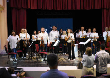 „Бајка“ во звук и слика – Концертот на Македонската филхармонија ја освои Гевгелија