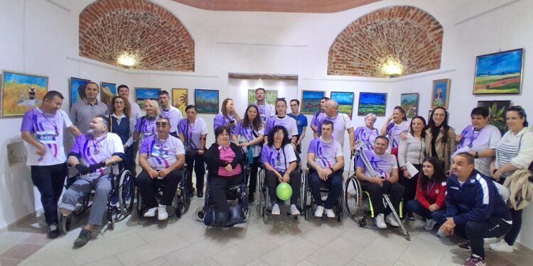 Инклузија во боја: „Цветна градина“ на Роза Мојсовска ја освои Гевгелија