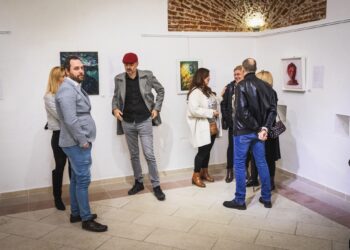 Отворено третото издание на „НарАРТива 2025“: спој на поезијата и визуелната уметност