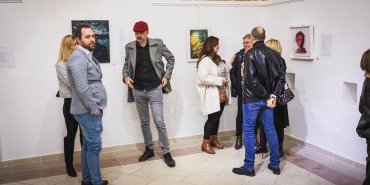 Отворено третото издание на „НарАРТива 2025“: спој на поезијата и визуелната уметност