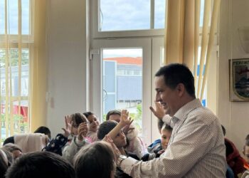 Час по локална самоуправа: Учениците од четврто одделение ја посетија Општина Гевгелија