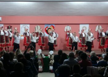 Негорци со фолклор се поклони на Игор Мицев: 4. Меморијален фестивал „Засекогаш со нас“