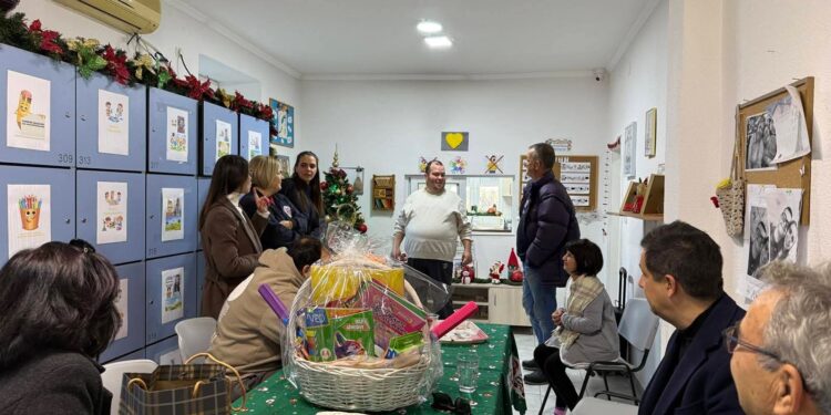 Традиционално доделени новогодишни подароци на лицата со попреченост и децата од семејства во социјален ризик