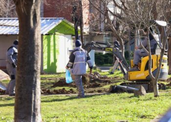 Започна изградбата на модерен парк со детско катче крај станбениот комплекс на булевар „Гевгелија“