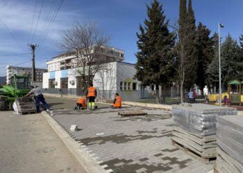 Во тек партерно уредување околу Детската градинка „Сончогледи“
