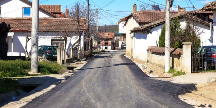 Подобрен пристапот до населеното место Моин со реконструкцијата на влезната улица