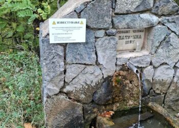 Водата од пет чешми во Негорци, Конско и Смрдлива Вода не е безбедна за пиење: Поставени табли со предупредување